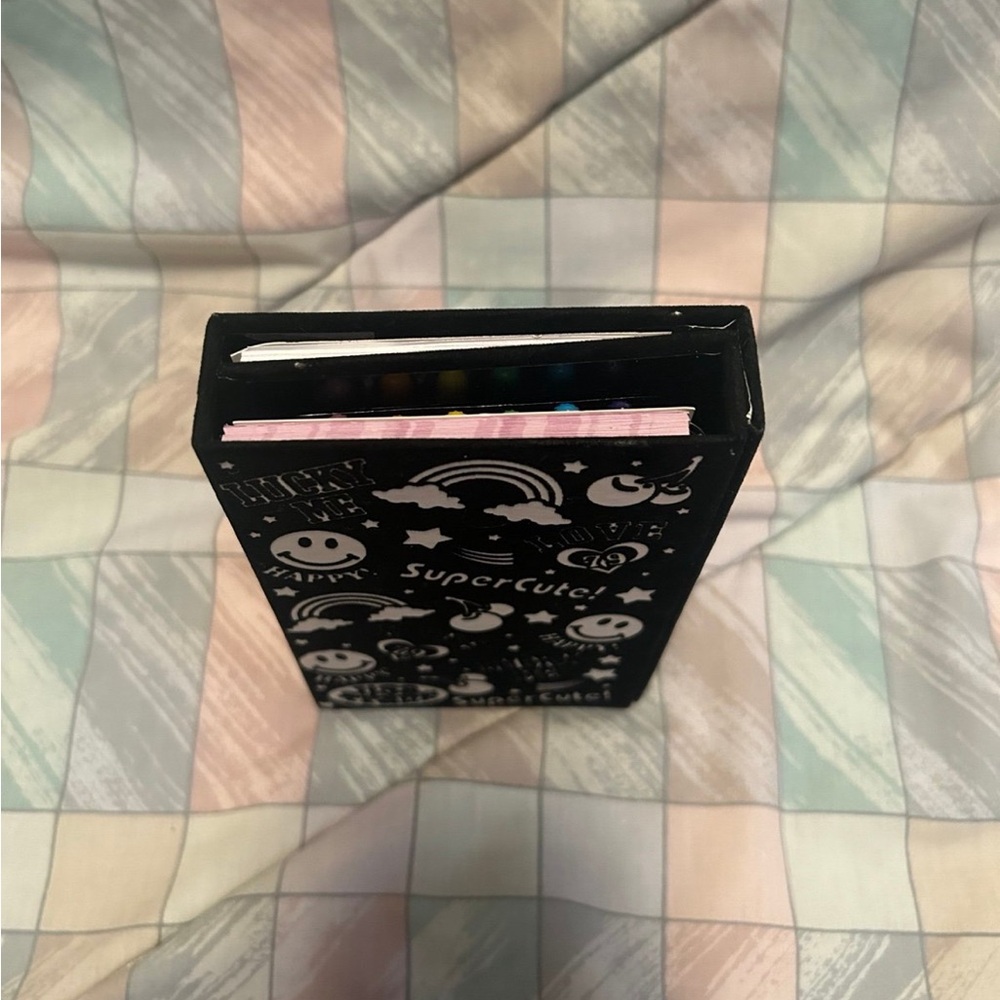 Lisa Frank Flip Out Organizer with Calculator, Markers, Memo Pad, Address Book - Picture 7 of 10